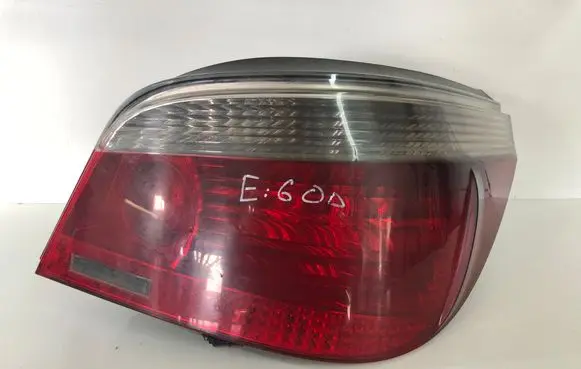 BMW 5 E60 E61 Rear/tail lights 6910768
