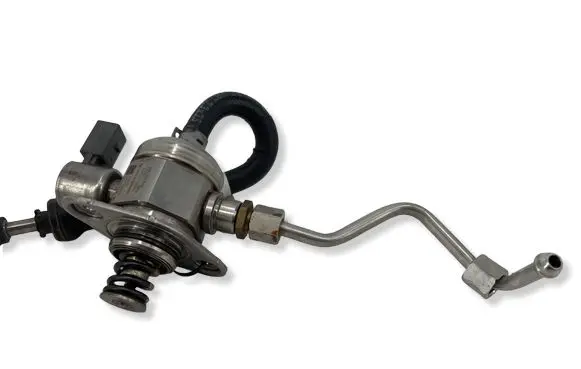 Audi A5 Fuel injection high pressure pump 06L127A08 06K127028D 0261520487