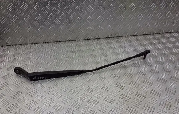 Peugeot 407 Front wiper blade arm