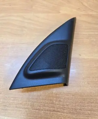 Volvo XC70 Front door high frequency speaker 30781068 07W36 M5XUG
