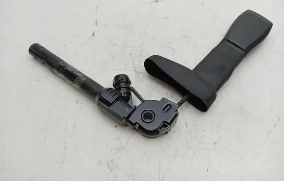 Volvo V60 Front seatbelt buckle 6057249