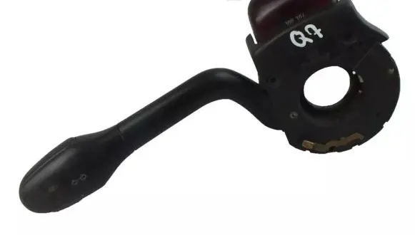 Volkswagen Golf III Indicator stalk SAEQB91