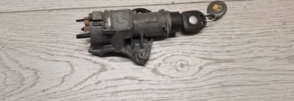 Seat Toledo I (1L) Ignition lock 4b0905851c