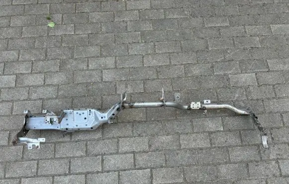Nissan Patrol Y61 Dashboard cross member/frame bar 67870VD505