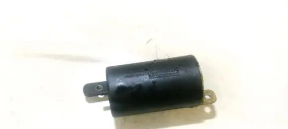 Vacuum air tank
