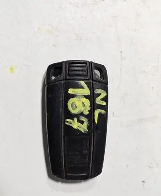 BMW 5 F10 F11 Ignition key/card 6986585