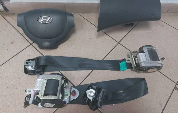 Hyundai i10 Airbag set 