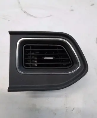 Renault Master III Dashboard air vent grill cover trim 687505442R