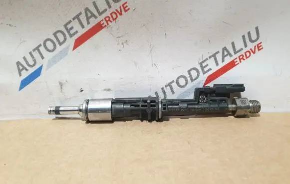 BMW 5 F10 F11 Fuel injector 7568607 13647568607 0261500063