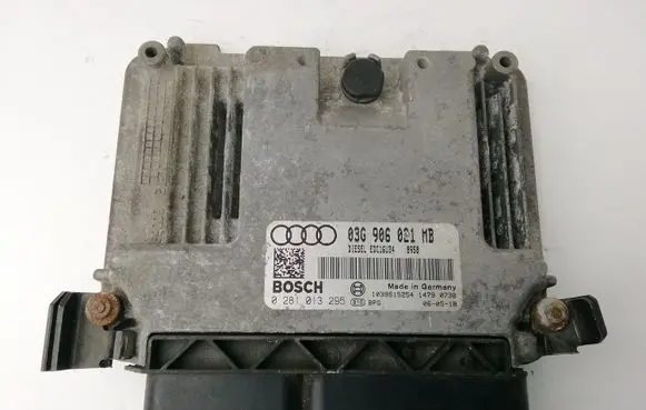 Audi A3 S3 8L Engine control unit/module 03G906021MB 1039S15254 0281013295