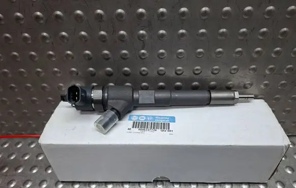Fiat 500X Fuel injector S26337572 0445110938