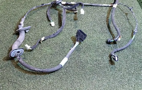 Opel Vivaro Front door wiring loom 241252495R 93460094