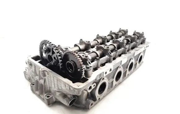 BMW 5 F10 F11 Engine head 8513709 8570145