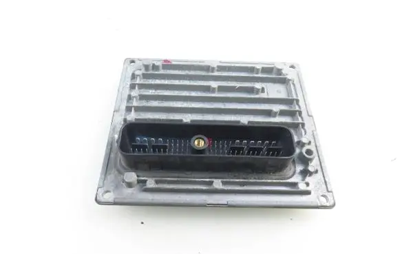 Ford Focus Engine control unit/module S118934101F 4M5112A650HF