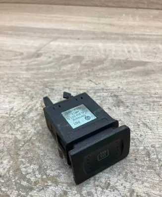 Volkswagen PASSAT B5.5 Windscreen/window heater switch 1J0959621C