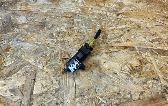 Volvo XC60 Airbag deployment crash/impact sensor 31476275