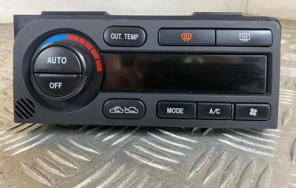 Subaru Legacy Climate control unit 72311AE160 3P26034700