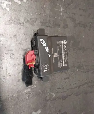 Volkswagen Touran I Gateway control module 1K0907530F 1K0907951