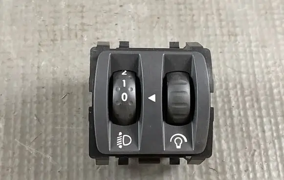 Renault Captur Headlight level height control switch 251900567R