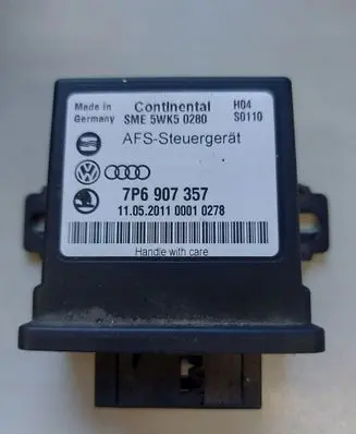 Volkswagen Touareg II Light module LCM 7P6907357