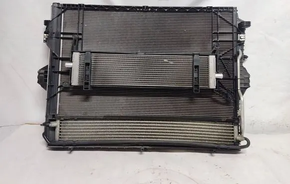 Volkswagen Touareg II Radiator set 7P0121207A 7P0121203H A03414112