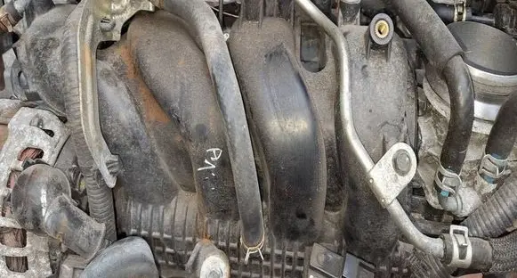 Nissan X-Trail T32 Intake manifold