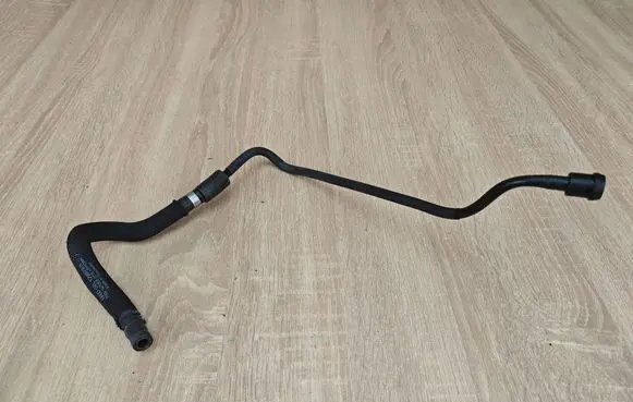 Audi A6 S6 C7 4G Breather/breather pipe/hose 04L129979A