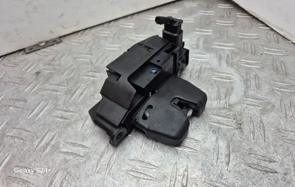 Opel Crossland X Tailgate/trunk/boot lock/catch/latch 3644675