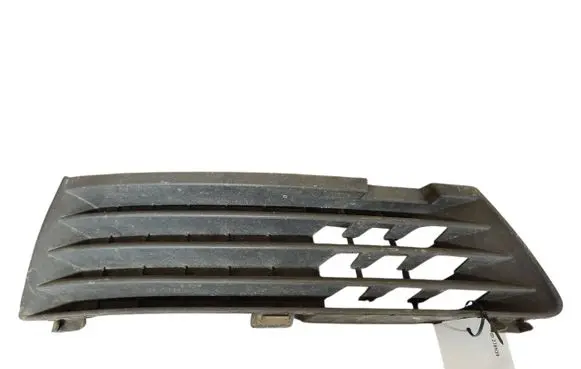 Opel Zafira B Front bumper lower grill 325769024