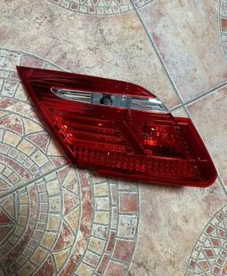 Tailgate rear/tail lights