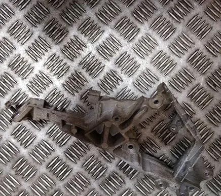 Land Rover Evoque I Fuel pump bracket G4D39L456DC