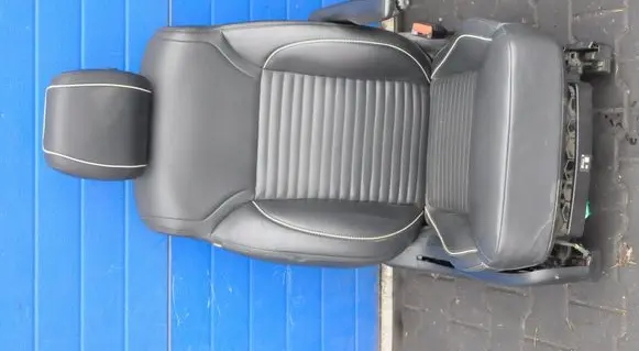 Land Rover Discovery 5 Front driver seat 