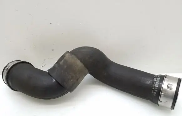 Mercedes-Benz C W203 Intercooler hose/pipe A2035281782