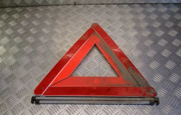 Seat Leon (1P) Emergency warning sign 
