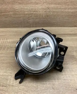 Volkswagen Touareg I Front fog light 7L6941699F