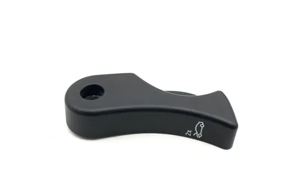 BMW 4 F32 F33 Engine bonnet (hood) release handle 7309606