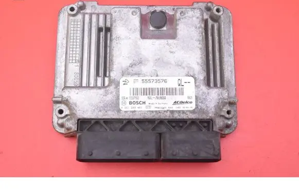 Opel Insignia A Engine control unit/module ECU 55573576QL
