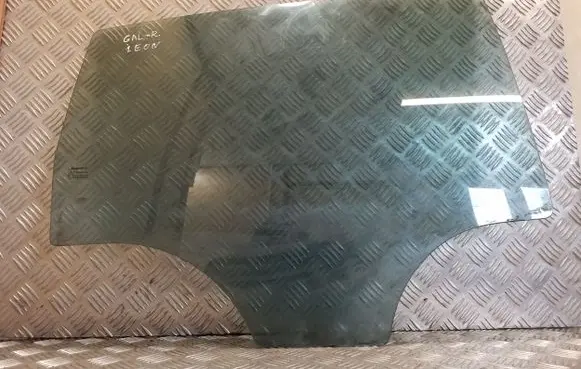 Seat Leon (1P) Rear door window glass 43R001595