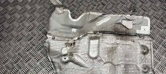 BMW 5 F10 F11 Heat shield in engine bay 7185246 7193523