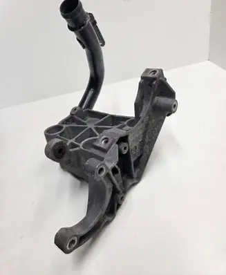 Audi A6 S6 C6 4F Power steering pump mounting bracket 059145169AE 059121071AN