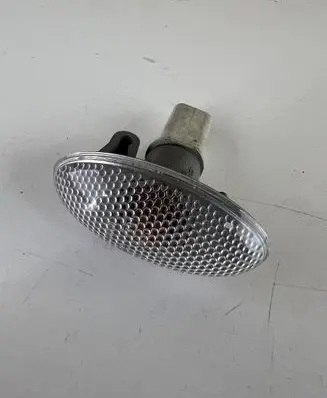 Peugeot 307 Front fender indicator light