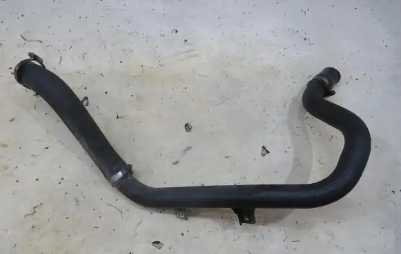 KIA Carens III Intercooler hose/pipe 28273-2A820