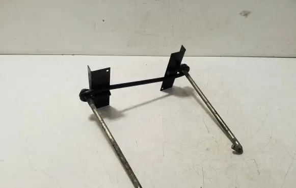 Mitsubishi Pajero Battery bracket 