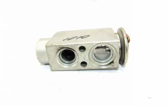 BMW 3 E46 Air conditioning (A/C) expansion valve 64116904437