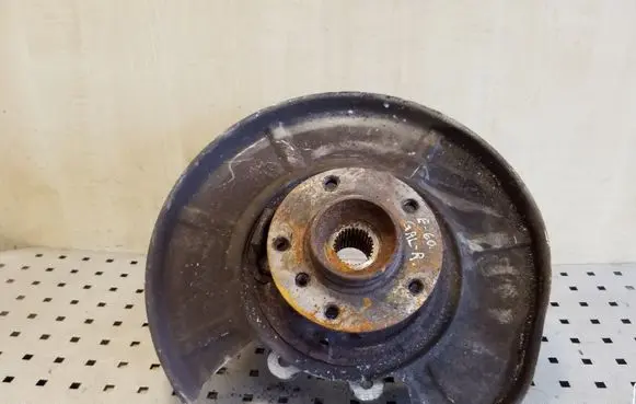 BMW 5 E60 E61 Rear wheel hub