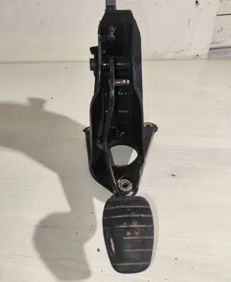 Renault Laguna II Clutch pedal 8200019163