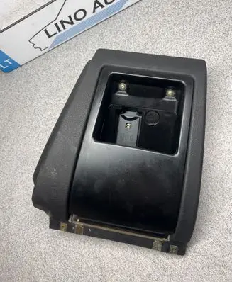 BMW 5 E39 Glove box 8255949 8253401
