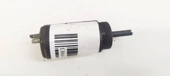 Volkswagen Golf II Windscreen/windshield washer pump