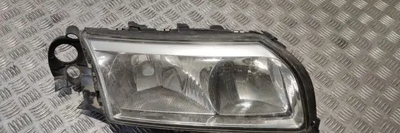 Volvo S80 Headlight/headlamp 8678547