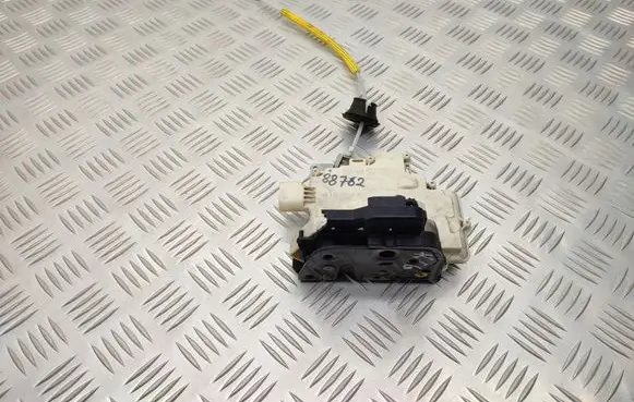 Audi A4 S4 B7 8E 8H Rear door lock 8E0839015AA
